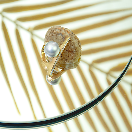 18 karaat geelgouden ring met brilliant grijze zuidzee parel